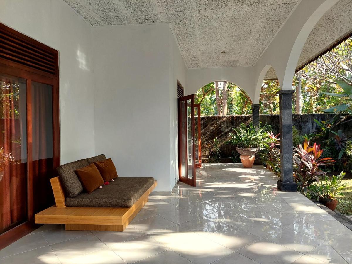 Villa Kelapa Ловина Экстерьер фото